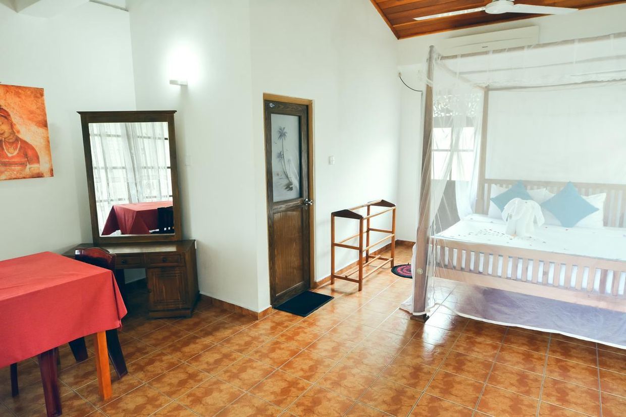 SERENDIPITY BEACH HOTEL - 5